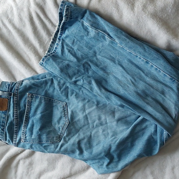 Old Navy Low Waist Flare Jeans - Picture 2 of 2